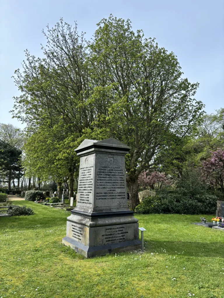 Marinemonument van de Adder