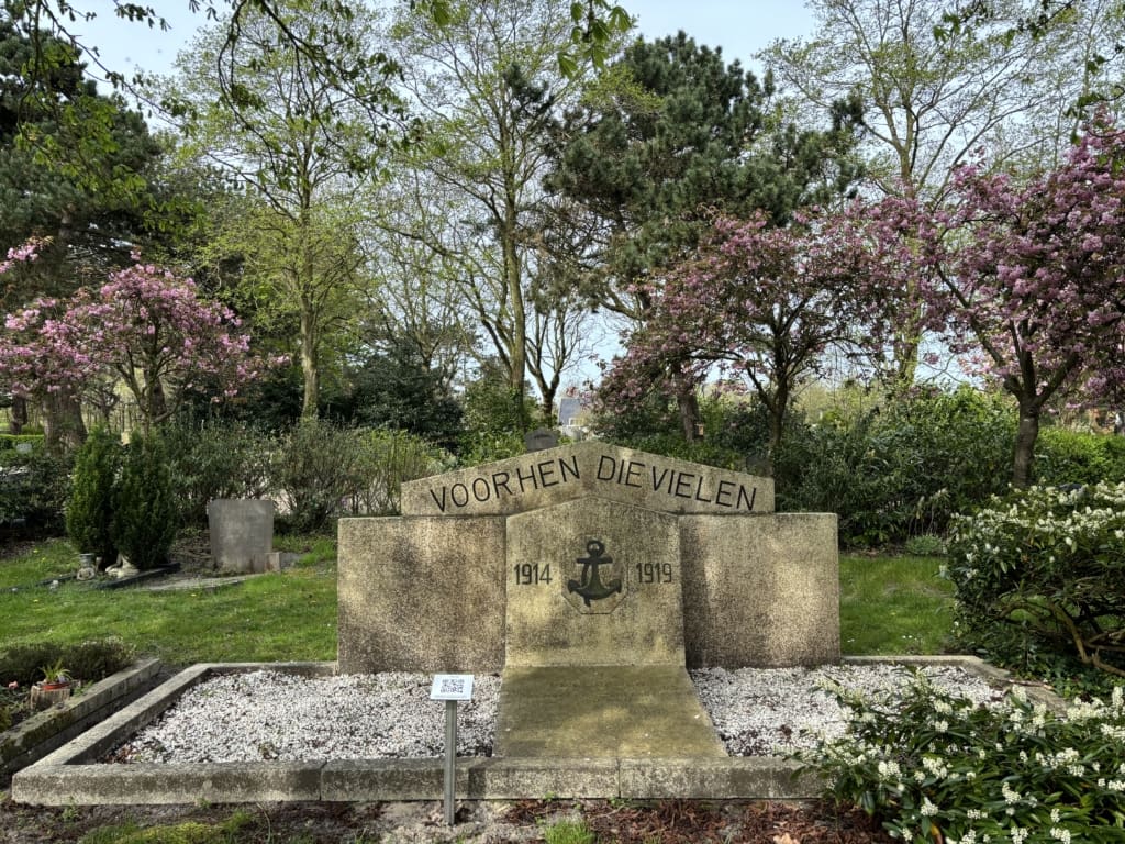 Grafmonument Frans Naerebout